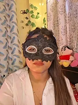 Kiara_97 live cam on StripChat