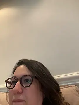 amooraaamoon webcam