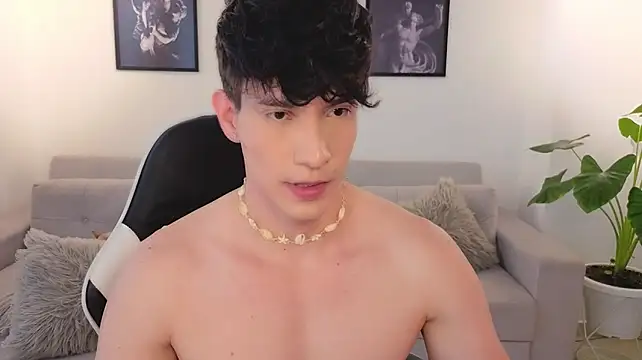 neythan_blaze webcam