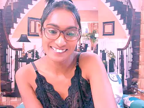IndianRebel4u2Luv webcam