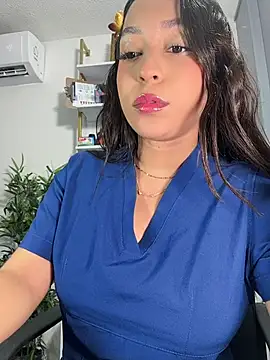 MiaCamille_ webcam