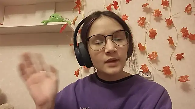 KelliBeatrice webcam
