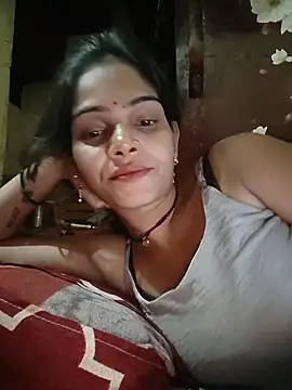 kamini_hat webcam