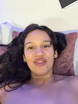 AmberMuse__ webcam