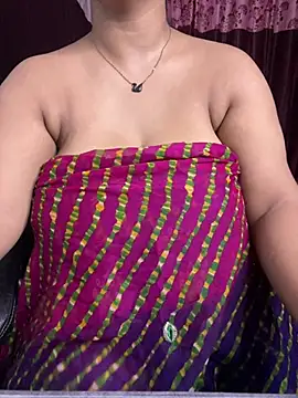 DarlingRuby live cam on StripChat