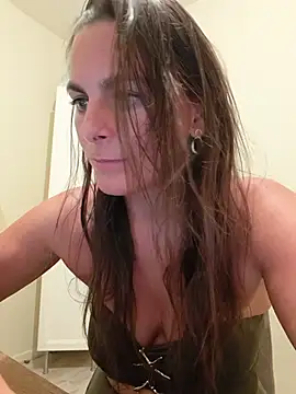 WildSweetheartXO live cam on StripChat