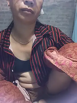 Linda-04 live cam on StripChat