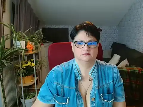 Newgirl4you webcam