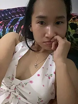 siorin_24 live cam on StripChat