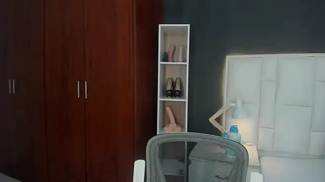 yeral2017 live cam on StripChat