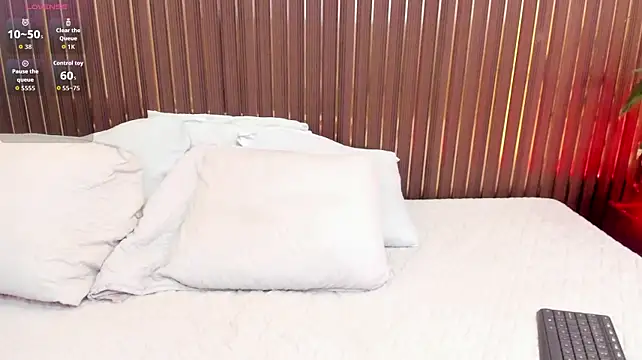 Michelle_Daniels live cam on StripChat