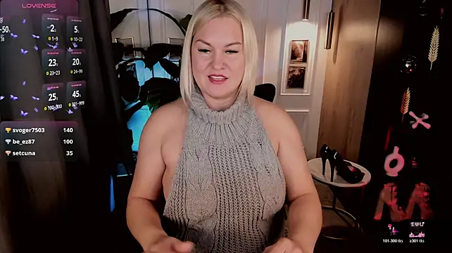 YolandaKiss live cam on StripChat