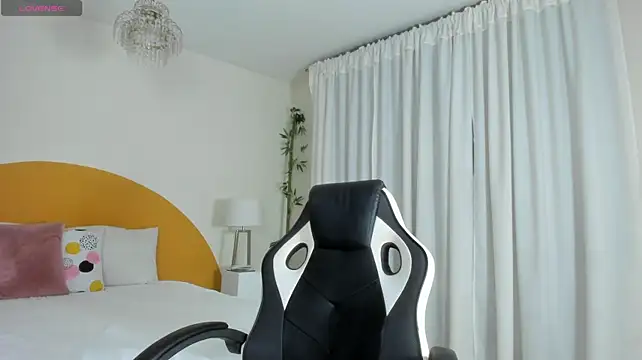 _Emmaa_Queen_ webcam