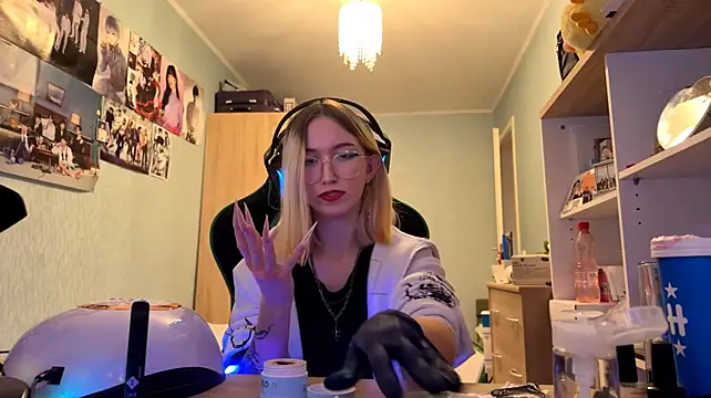 SoniaKotts webcam