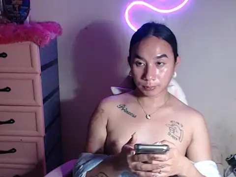 in_yourdreamstarxx webcam