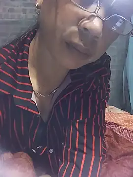 Linda-04 webcam