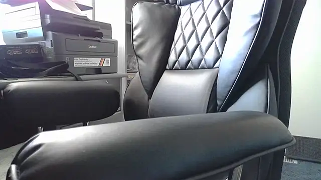 TrevorSteele live cam on StripChat