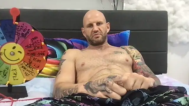 brianomally webcam