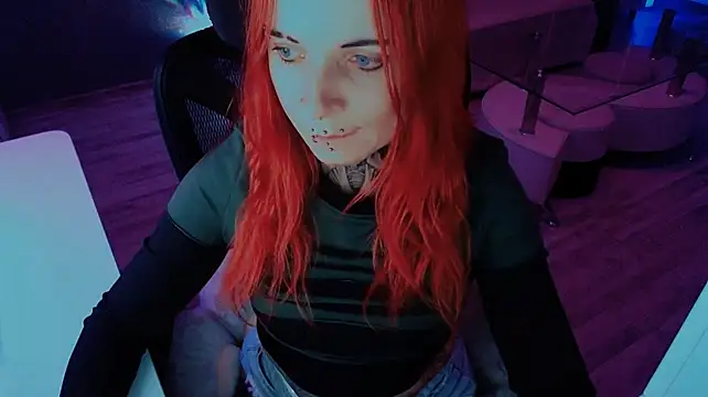 InesGold webcam