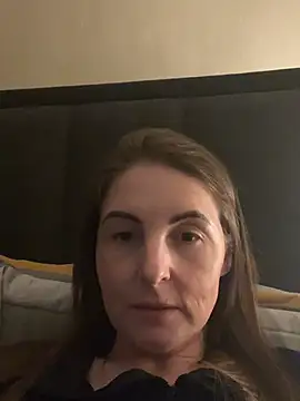 Dark-Velvetx live cam on StripChat