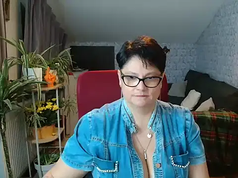 Newgirl4you webcam
