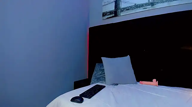AlvaMoore webcam