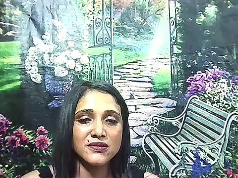 IndianSexyLady20 live cam on StripChat