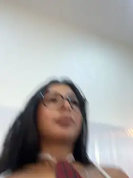 NicolleRivera_ live cam on StripChat