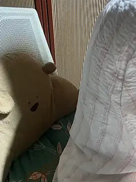 Mina048 live cam on StripChat