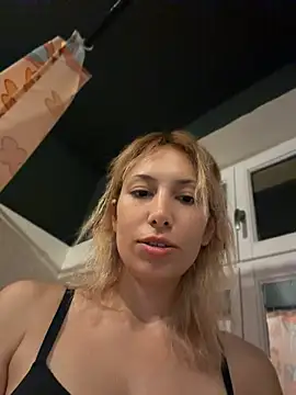 suyneslii webcam
