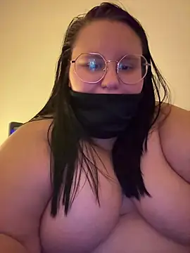 MsMahliaMrsYoshii webcam