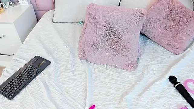 alice__collen webcam