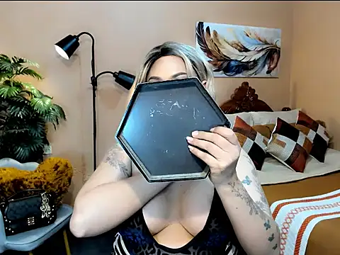 AubreyLuxe live cam preview