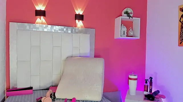 Alanna_hot3