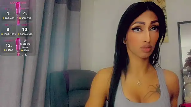 Hilary_Rodriguez_ live cam preview