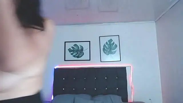 selena_yourmilf