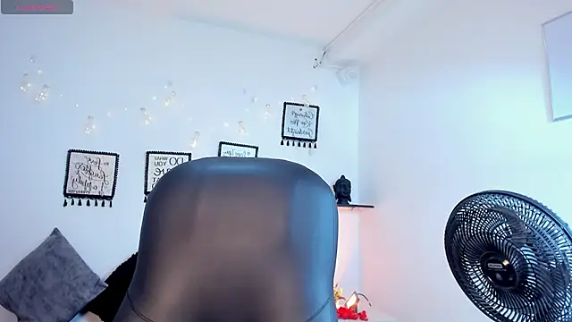 martina_mancini webcam