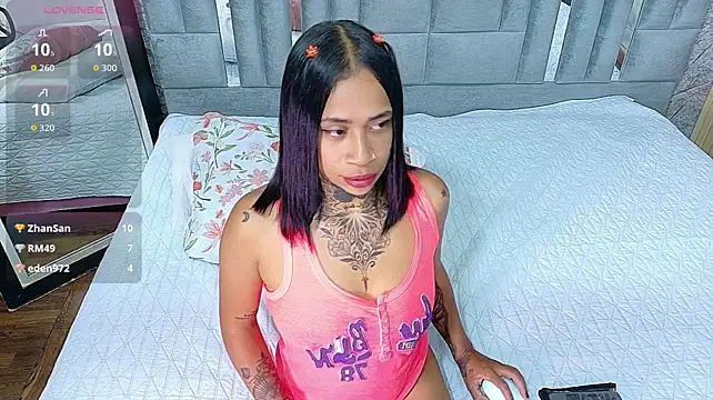 cattaleeyaa live cam on StripChat