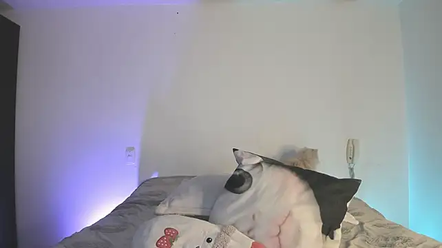 annie_gh live cam on StripChat
