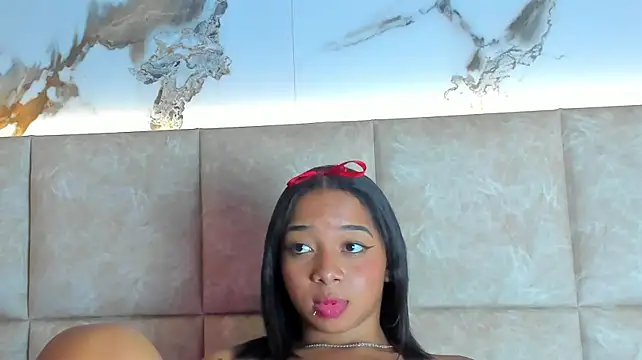 KarolBlanco live cam on StripChat
