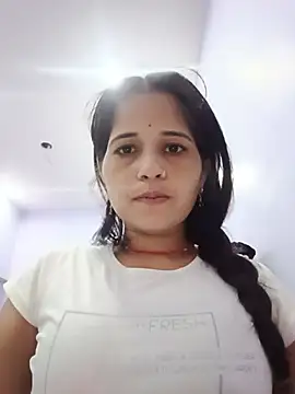 Sanjna_babby live cam on StripChat