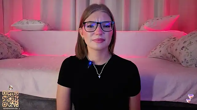 JeaneneWoltz live cam on StripChat