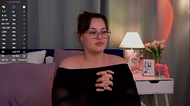 Queen_Monica_ webcam