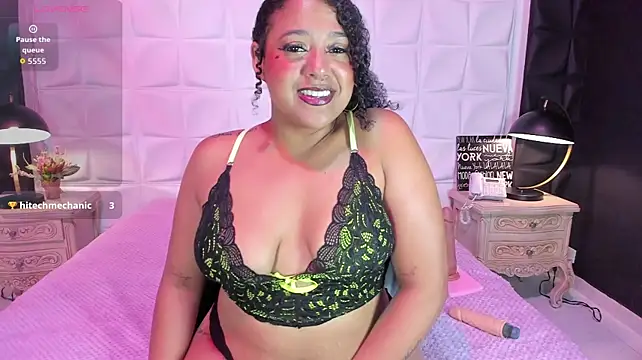 HannaCeleste webcam