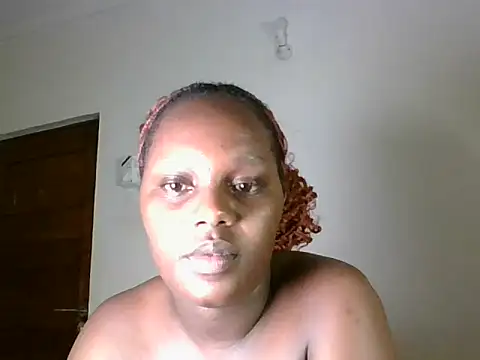 Sexy_curvie live cam on StripChat