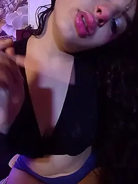 reina_neko live cam on StripChat