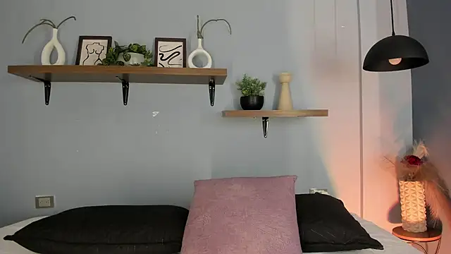 Miia_Bllake_ live cam on StripChat