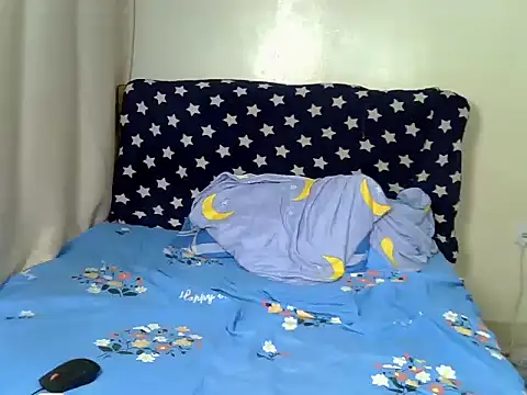 sexycorn01 live cam on StripChat