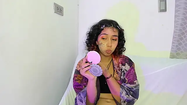 Mya__sunshine live cam on StripChat