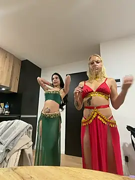 Naughty_Arab_girl live cam on StripChat
